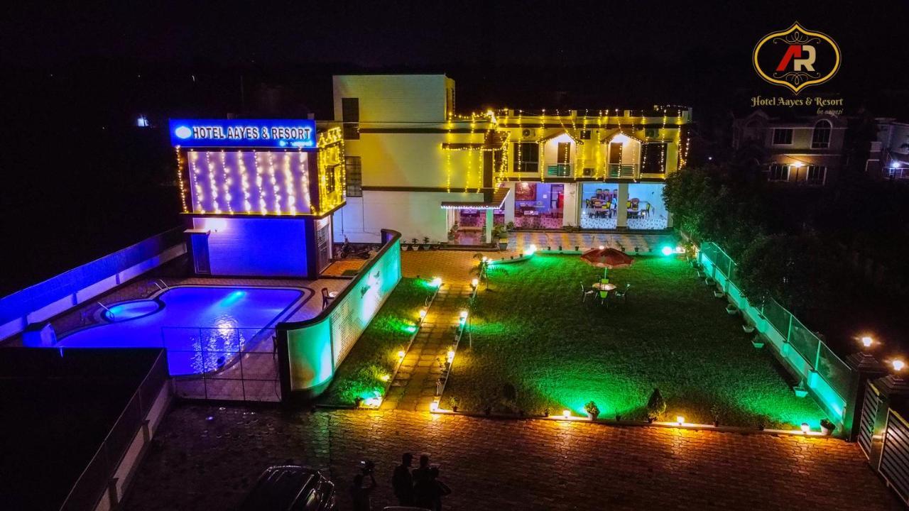 Hotel Aayes And Resort Shānti Niketan Екстериор снимка