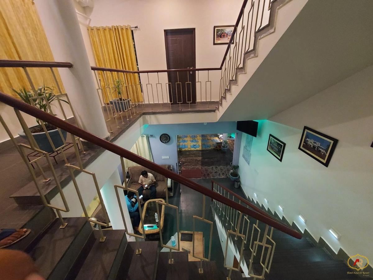 Hotel Aayes And Resort Shānti Niketan Екстериор снимка