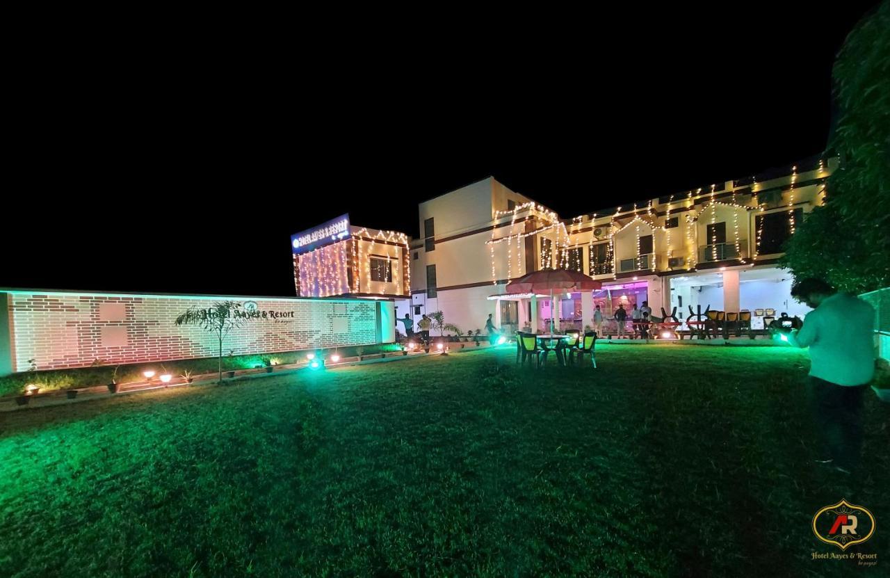 Hotel Aayes And Resort Shānti Niketan Екстериор снимка