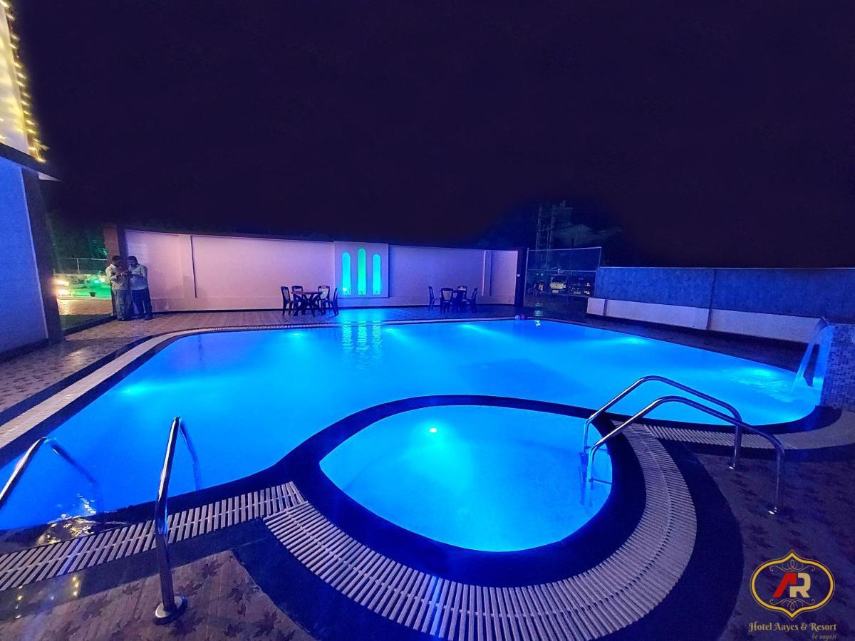 Hotel Aayes And Resort Shānti Niketan Екстериор снимка