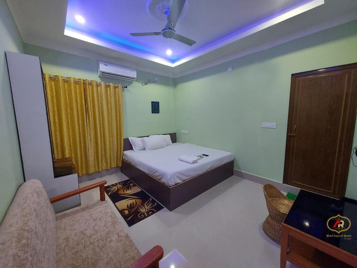 Hotel Aayes And Resort Shānti Niketan Екстериор снимка